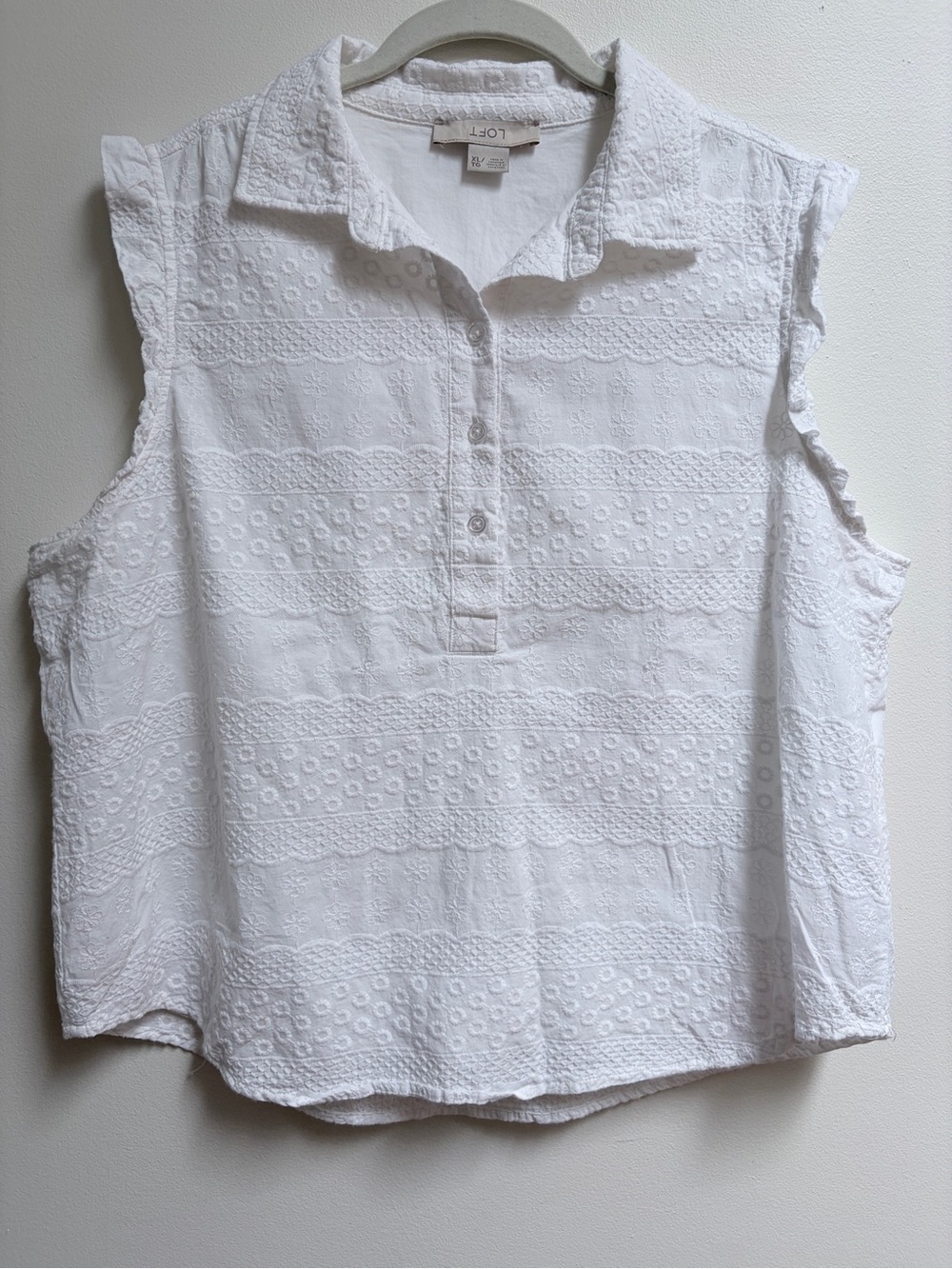 LOFT White Sleeveless Eyelet Lined Collared Pullover Top w/ Buttons Sz XL